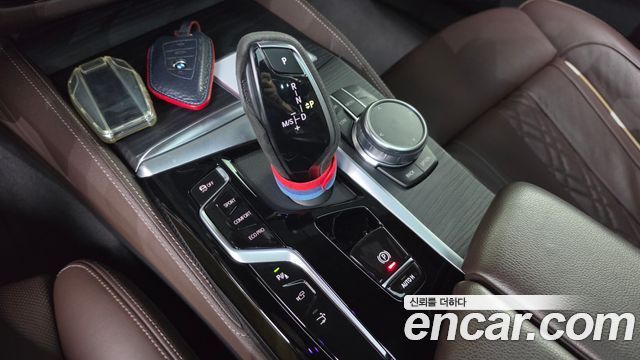 BMW Gran Turismo 2022 — photo 12