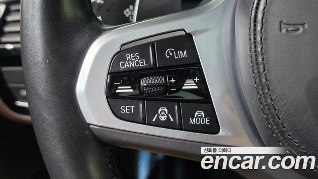 BMW Gran Turismo 2022 — photo 22