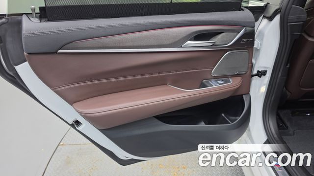 BMW Gran Turismo 2022 — photo 15