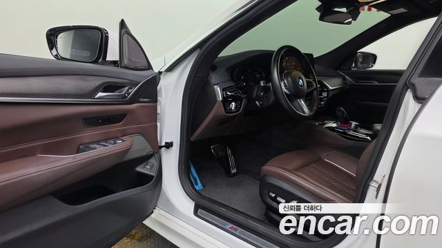 BMW Gran Turismo 2022 — photo 16