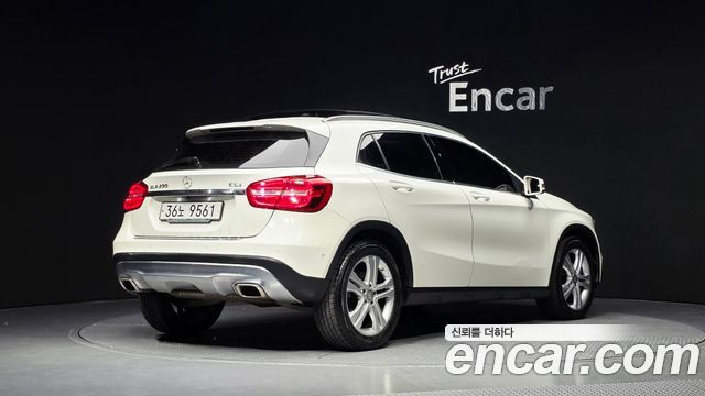 Mercedes-Benz GLA-Class 2015 — photo 2