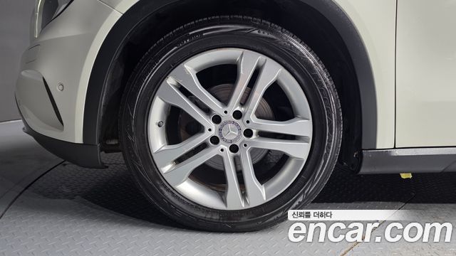 Mercedes-Benz GLA-Class 2015 — photo 5