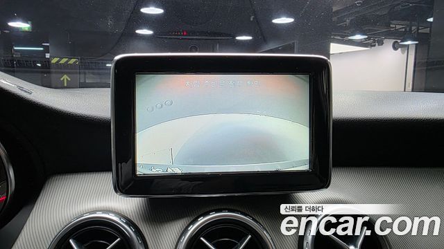 Mercedes-Benz GLA-Class 2015 — photo 15