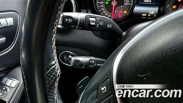 Mercedes-Benz GLA-Class 2015 — photo 17