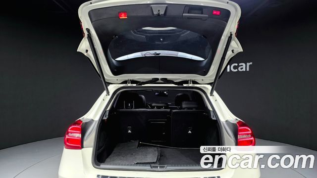 Mercedes-Benz GLA-Class 2015 — photo 19