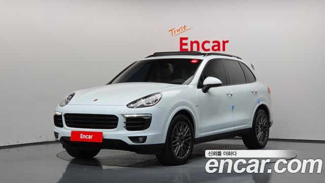 Porsche Cayenne 2017 — photo 1
