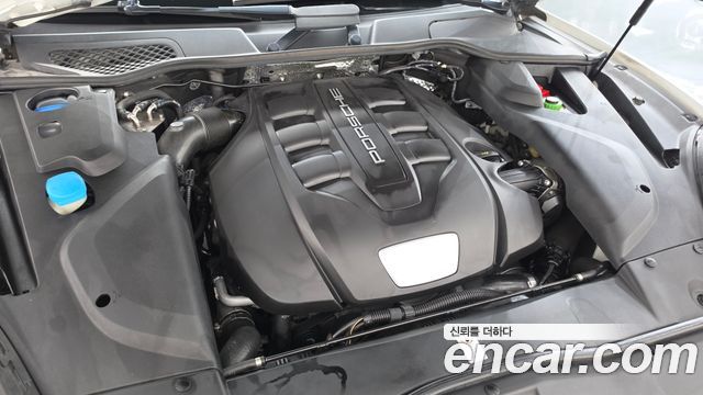 Porsche Cayenne 2017 — photo 6