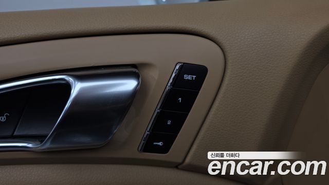 Porsche Cayenne 2017 — photo 19