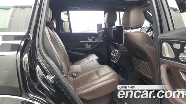 Mercedes-Benz GLS-Class 2023 — photo 18