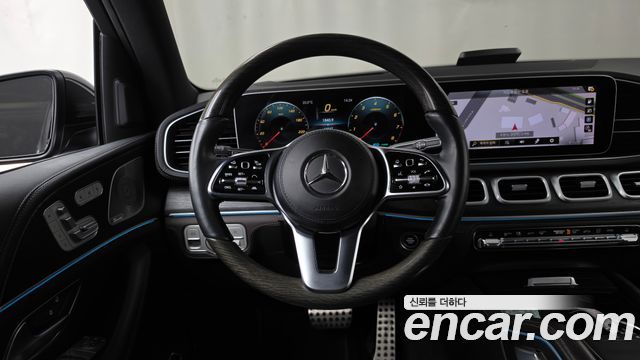 Mercedes-Benz GLS-Class 2023 — photo 19