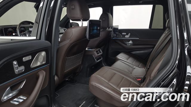 Mercedes-Benz GLS-Class 2023 — photo 16