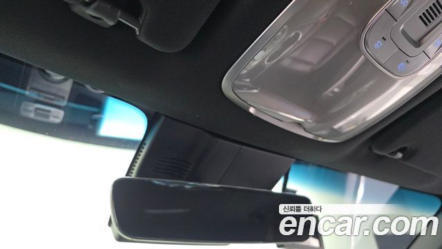 Genesis GV70 2021 — photo 25