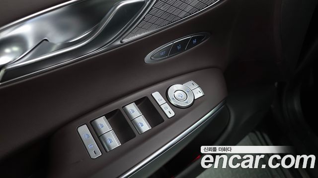 Genesis GV70 2021 — photo 40