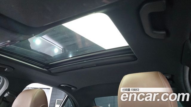 Mercedes-Benz E-Class 2023 — photo 24