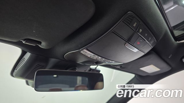 Mercedes-Benz E-Class 2023 — photo 27
