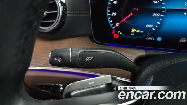 Mercedes-Benz E-Class 2023 — photo 29