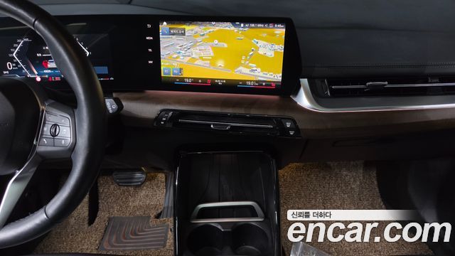 BMW 2-Series 2022 — photo 24