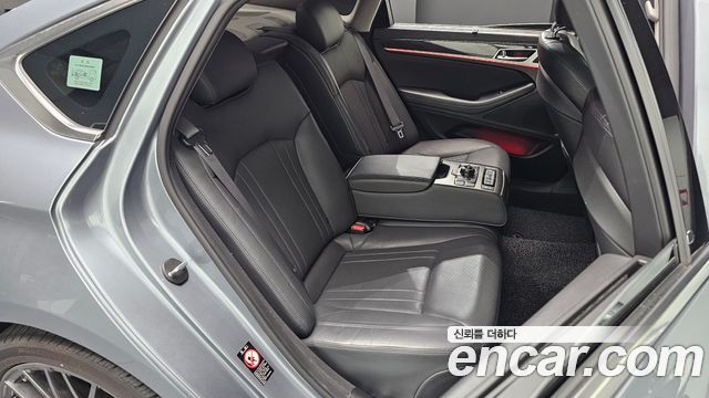 Hyundai Genesis 2015 — photo 11