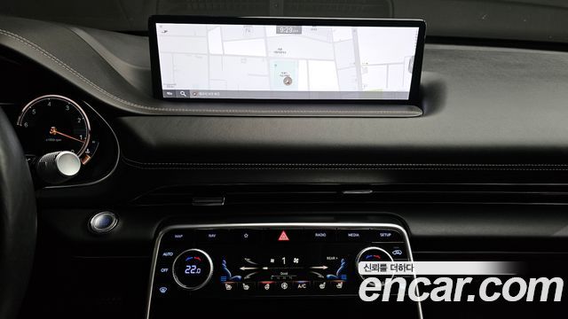 Genesis GV80 2020 — photo 13