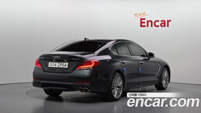 Genesis G70 2019 — photo 2