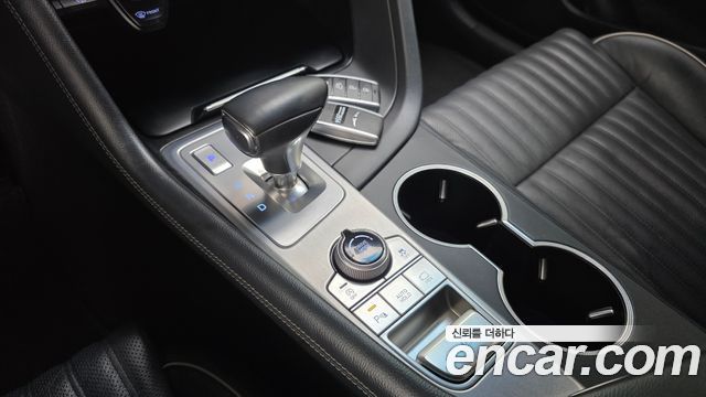 Genesis G70 2019 — photo 9