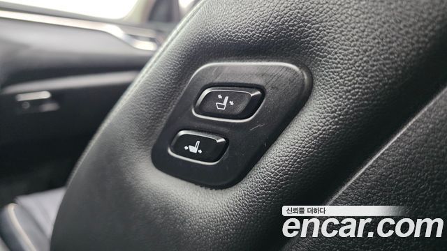 Genesis G70 2019 — photo 16