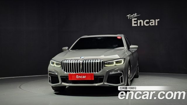 BMW 7-Series 2021 — photo 3