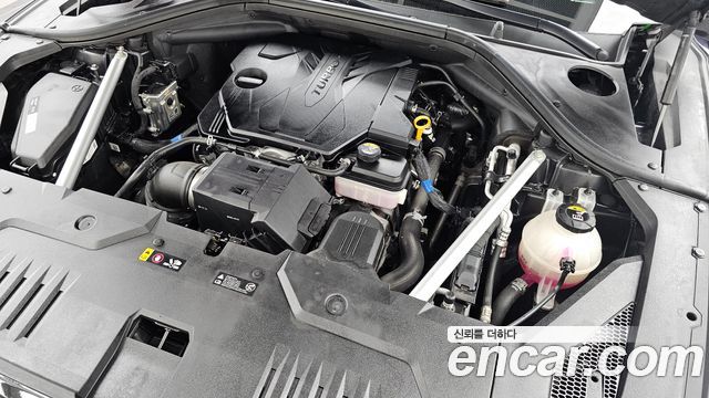 Genesis GV70 2022 — photo 6
