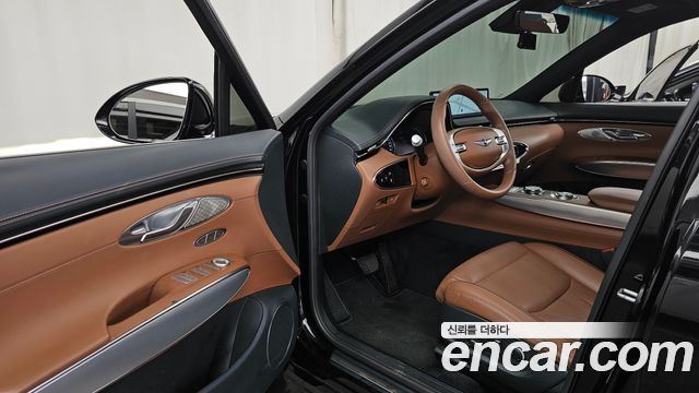 Genesis GV70 2022 — photo 13