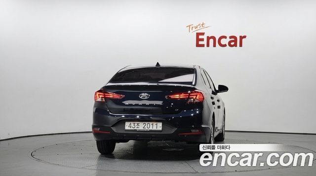 Hyundai AVANTE 2019 — photo 4