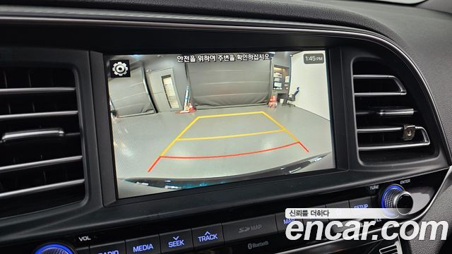 Hyundai AVANTE 2019 — photo 20