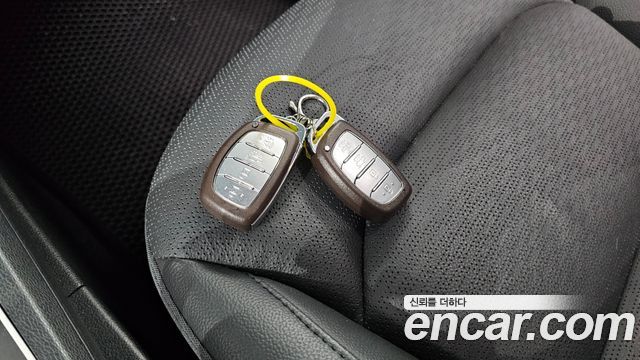 Hyundai AVANTE 2019 — photo 21