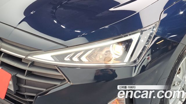 Hyundai AVANTE 2019 — photo 8