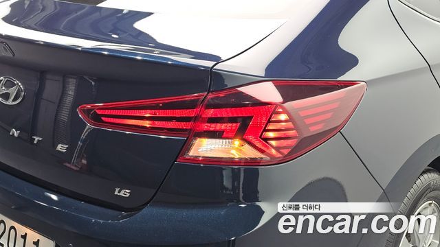 Hyundai AVANTE 2019 — photo 9