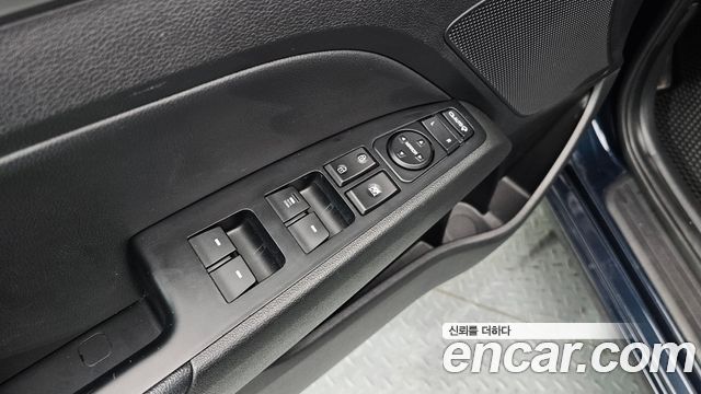 Hyundai AVANTE 2019 — photo 28