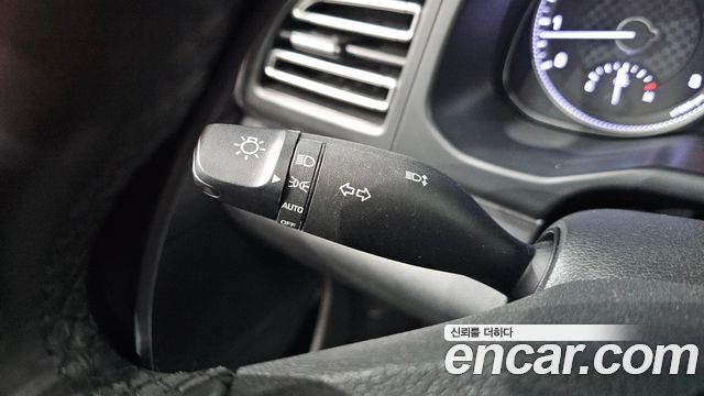 Hyundai AVANTE 2019 — photo 29