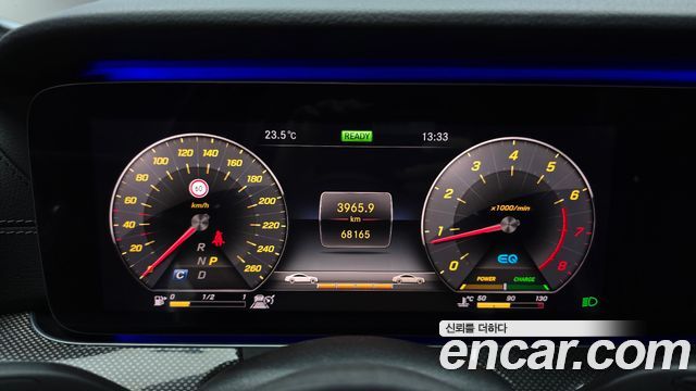 Mercedes-Benz E-Class 2019 — photo 11