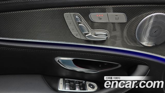 Mercedes-Benz E-Class 2019 — photo 27