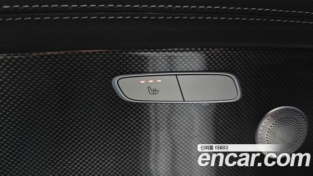 Mercedes-Benz E-Class 2019 — photo 28