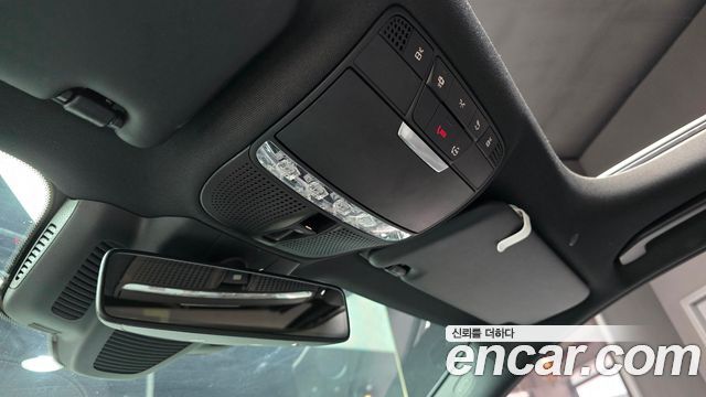 Mercedes-Benz E-Class 2019 — photo 29