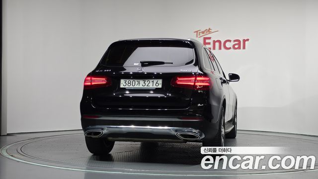 Mercedes-Benz GLC-Class 2019 — photo 4