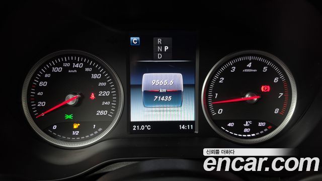 Mercedes-Benz GLC-Class 2019 — photo 11