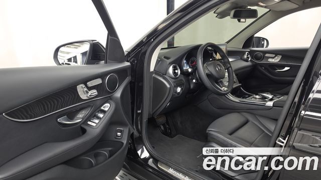 Mercedes-Benz GLC-Class 2019 — photo 13