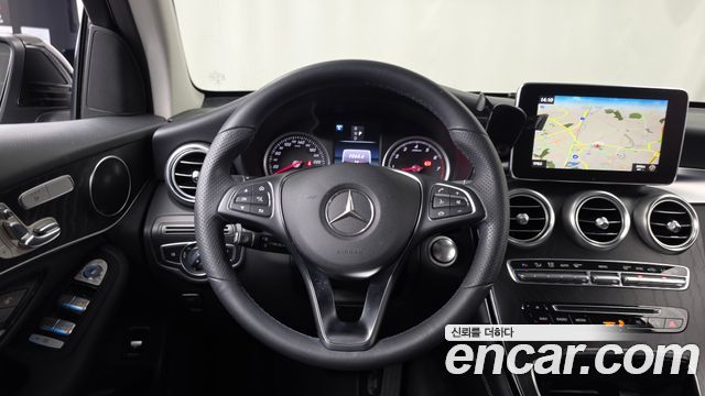 Mercedes-Benz GLC-Class 2019 — photo 19
