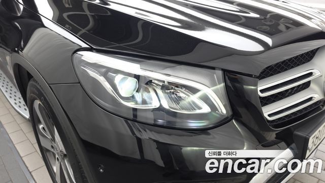 Mercedes-Benz GLC-Class 2019 — photo 8