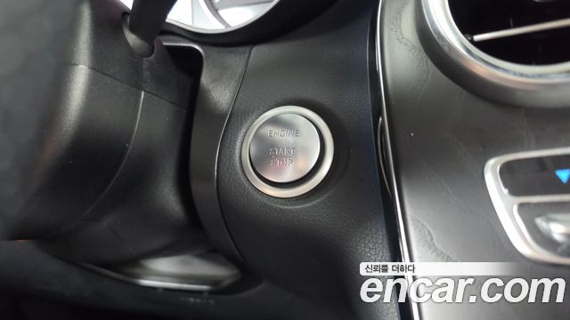 Mercedes-Benz GLC-Class 2019 — photo 28