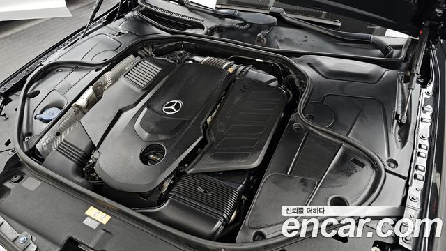 Mercedes-Benz S-Class 2018 — photo 6