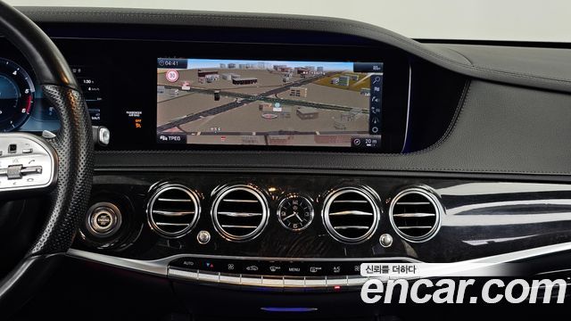 Mercedes-Benz S-Class 2018 — photo 20