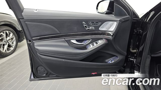 Mercedes-Benz S-Class 2018 — photo 14