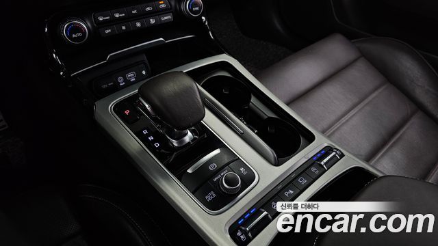 Kia Stinger 2019 — photo 12